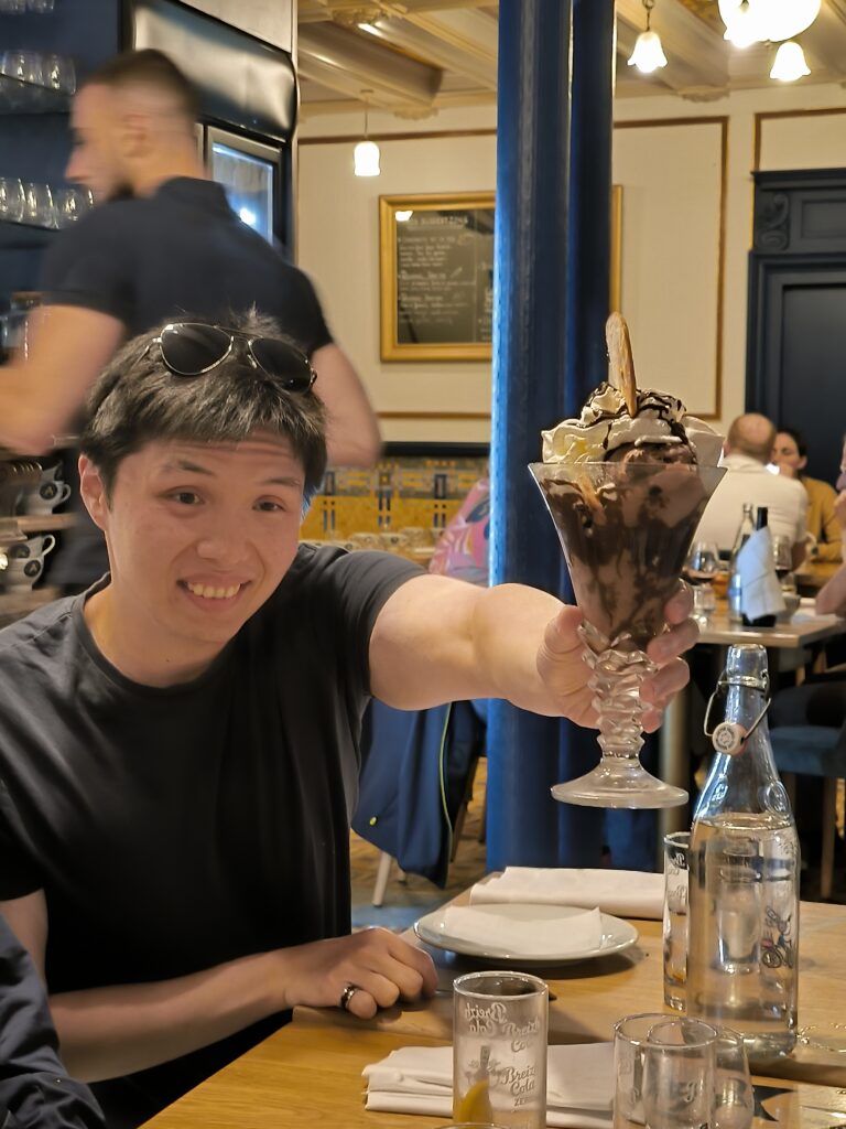 personne avec une glace