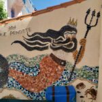Fresque murale en coquillage en Vendée