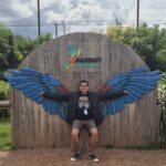 photo d'une personne sur une animation de parrot world
