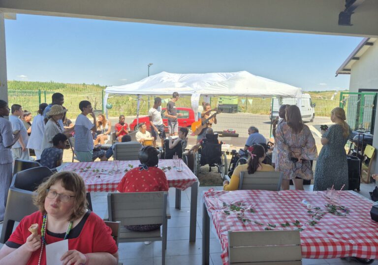photo d'ensemble de la fête des plateformes