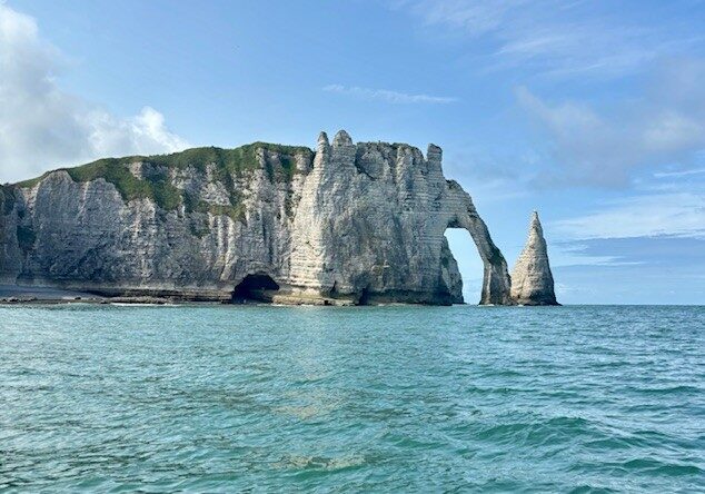 photo d'une célèbre falaises d'Etretat