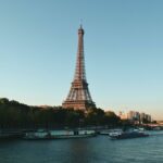 tour eiffel et la seine